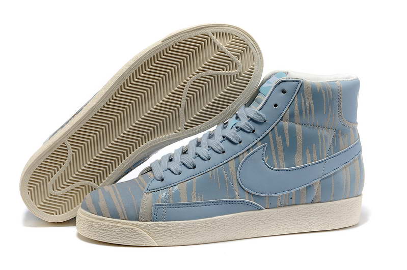 Nike Blazer Mid Suede Chaussures Des Femmes De Bleu O La Creme